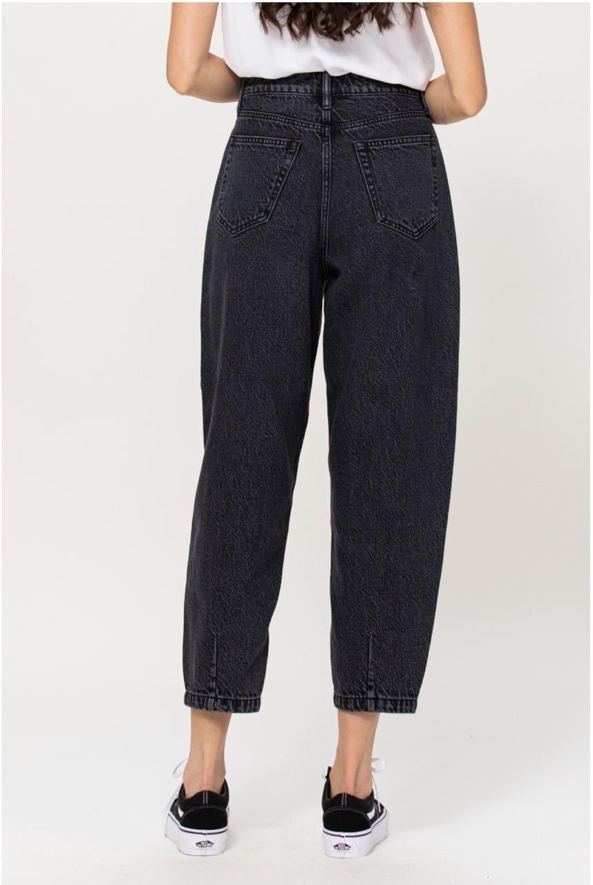 Cello High Rise 90's Balloon Mom Straight Jean