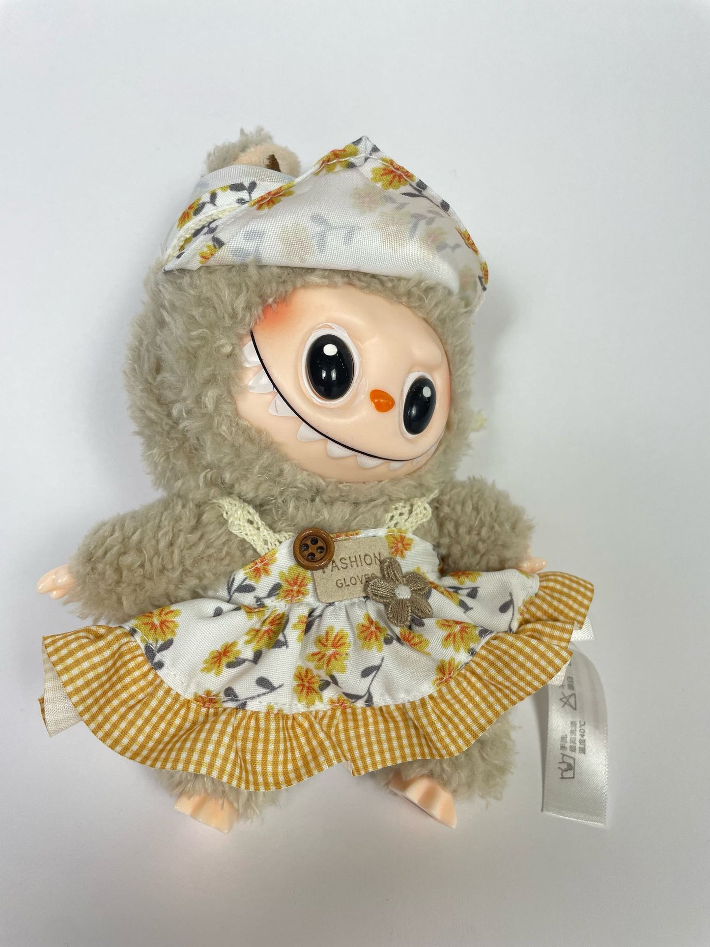 062725 Ropa Labubu