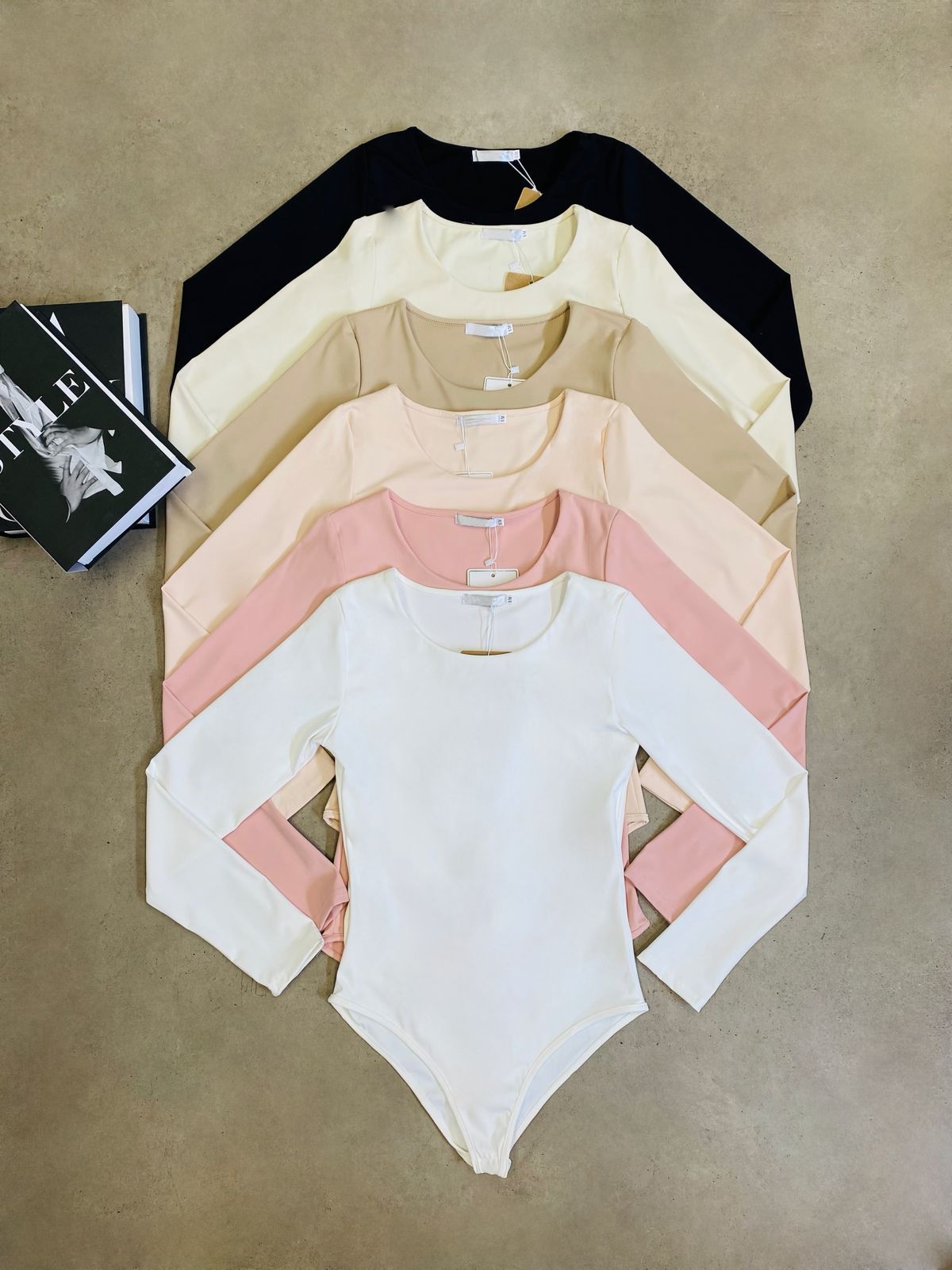 062725 BODYSUIT STEPHANIE M/LARGA COTTOM FRESH✨🌾😮💨