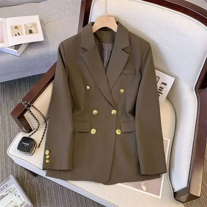 BLAZER BOTONES. NOVIEMBRE