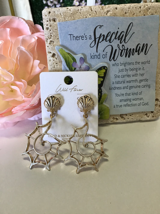 Aretes Caracola Dorado