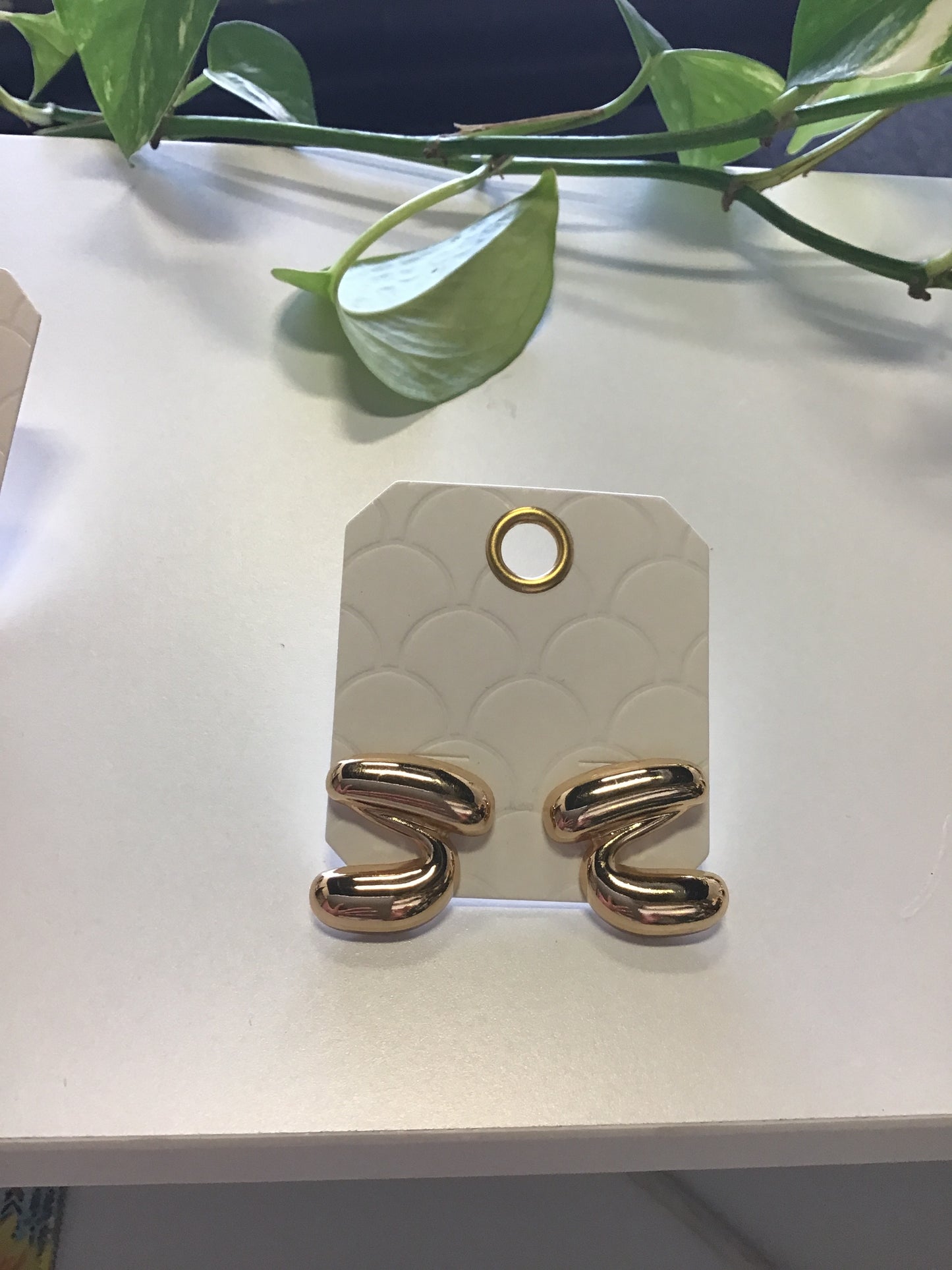Aretes Asimétricos
