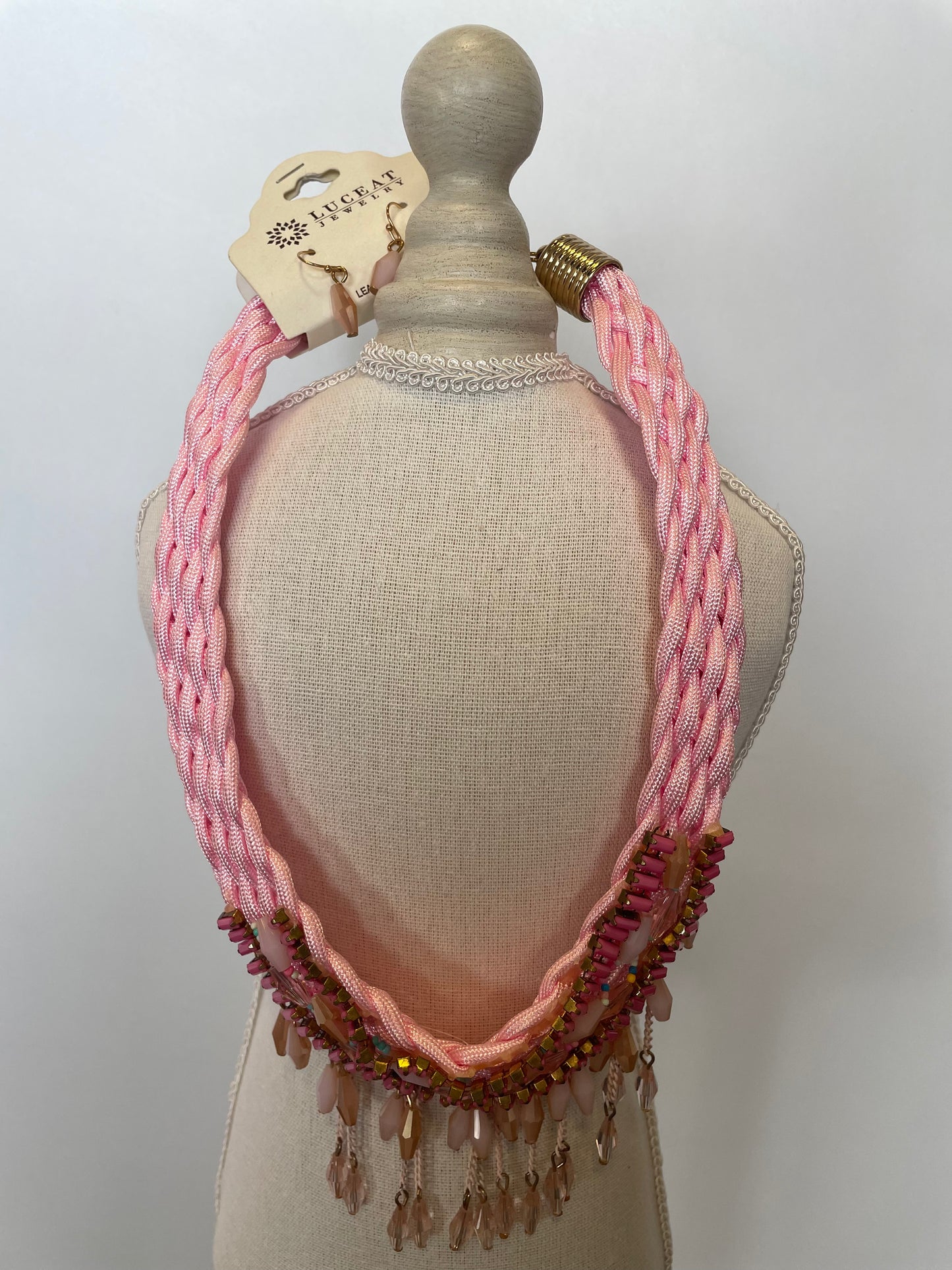 collar artesanal