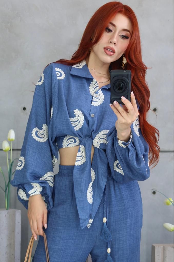 M5 SET NATALIA TIPO DENIM CAMISA DETALLES BORDADOS Y PANTALON
