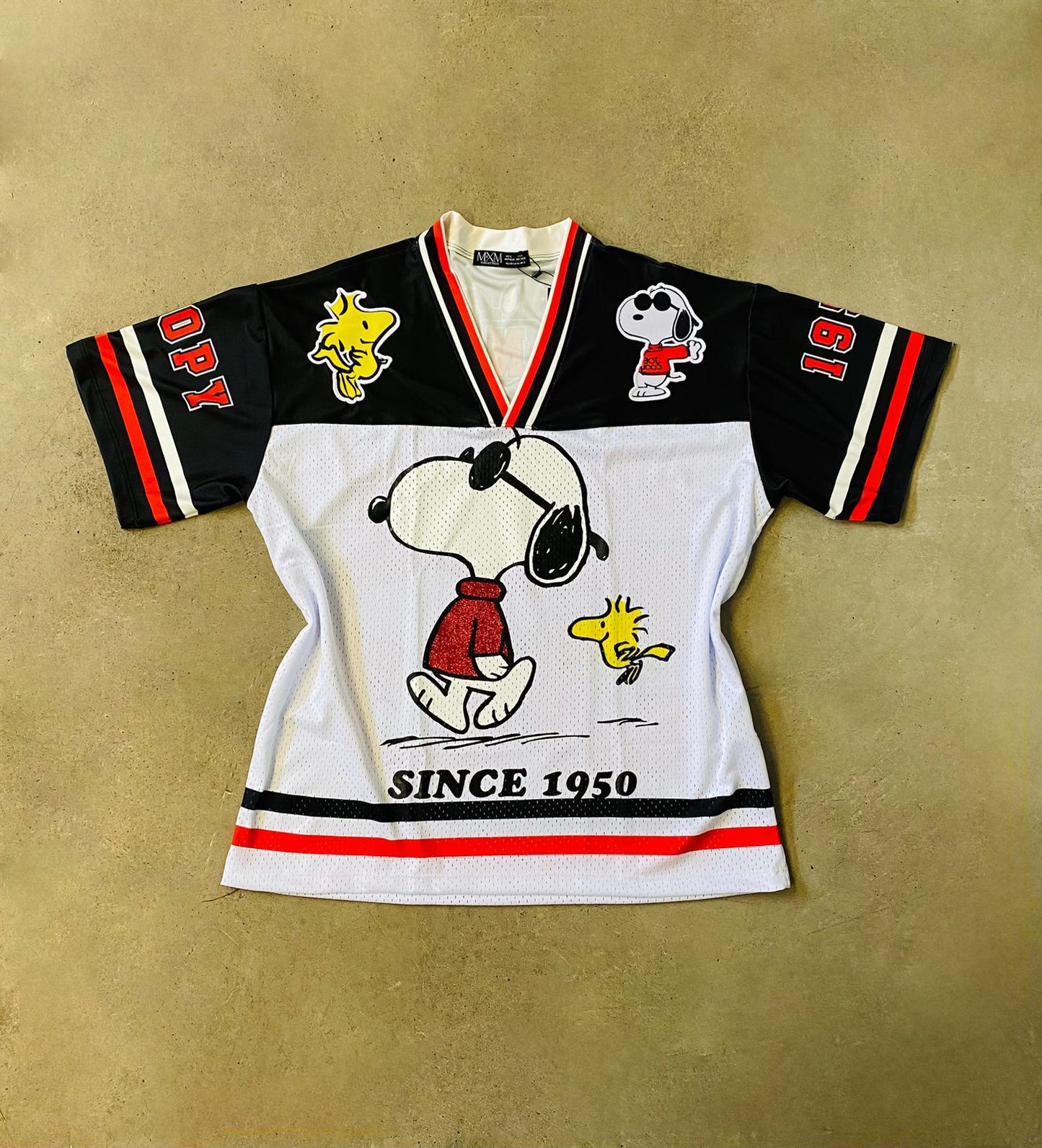 01MY25 JERSEY #73 SNOOPY 🐶BLACK 50 GLITTER & BORDADO FUSION TELAS✨🤍