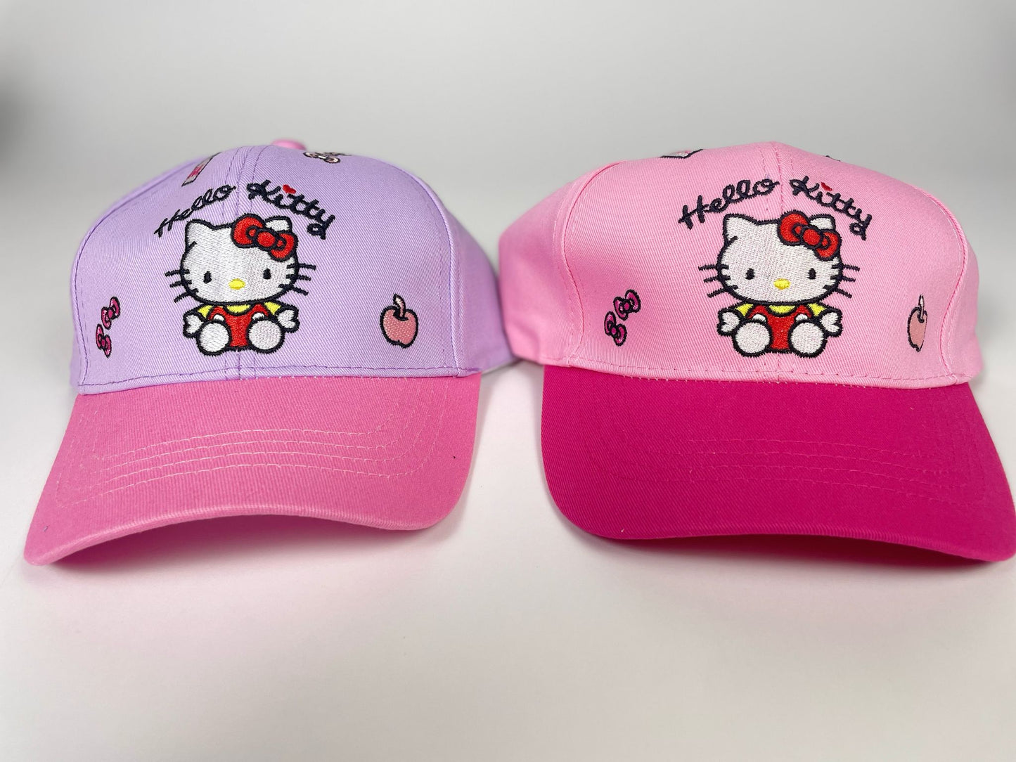 062725 Gorra Hello Kitty bordado