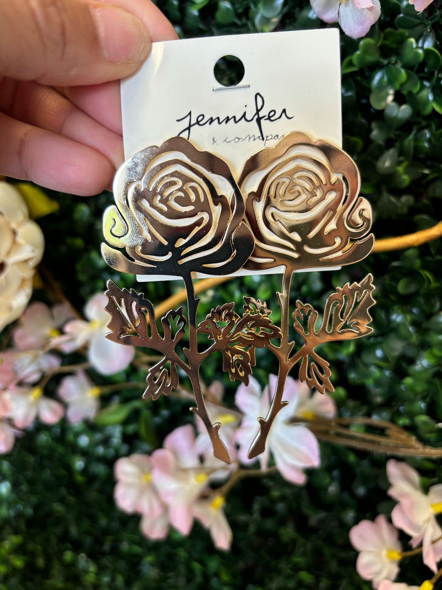 ARETES FLOR DORADA
