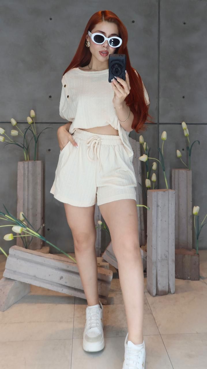 SET ATZIRY BLUSA Y SHORT🔥🌸⚡