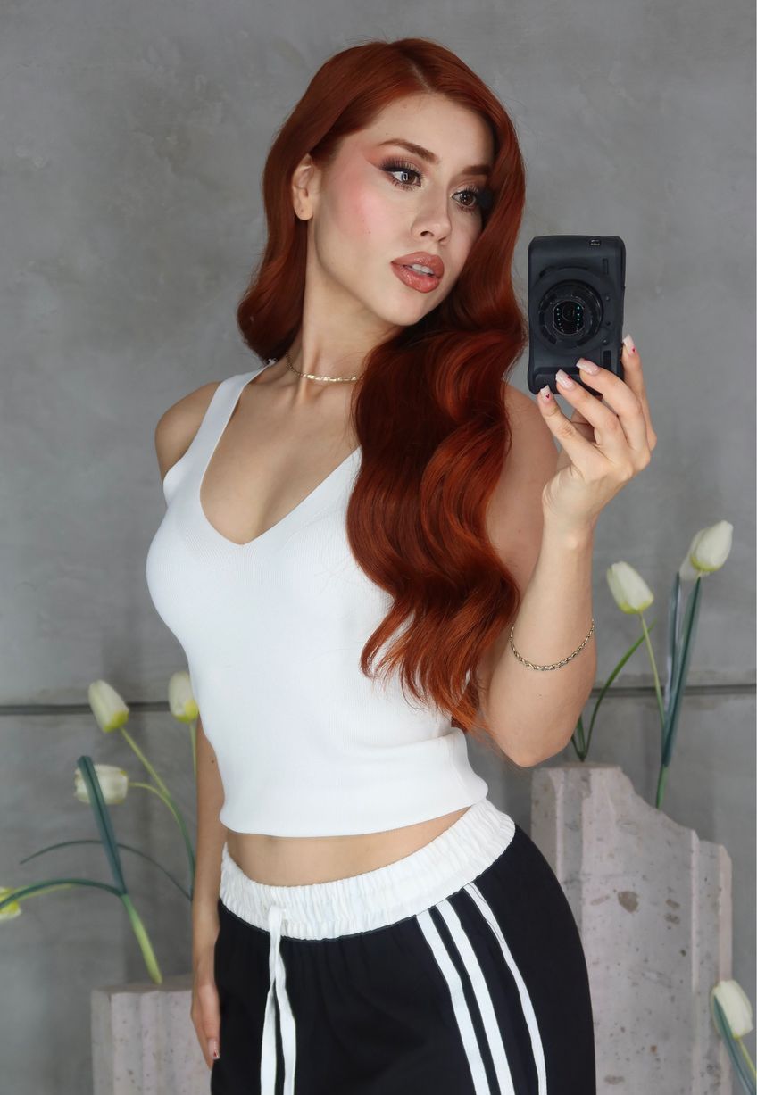 21M2025 BLUSA ALEXIA CORTE V TEJIDO DELUXE