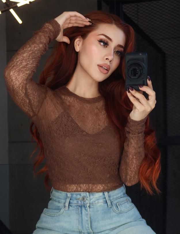 BLUSA TOP ENCAJE NOVIEMBRE