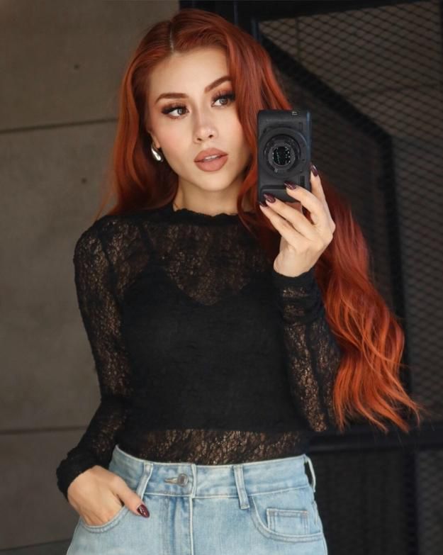 BLUSA TOP ENCAJE NOVIEMBRE
