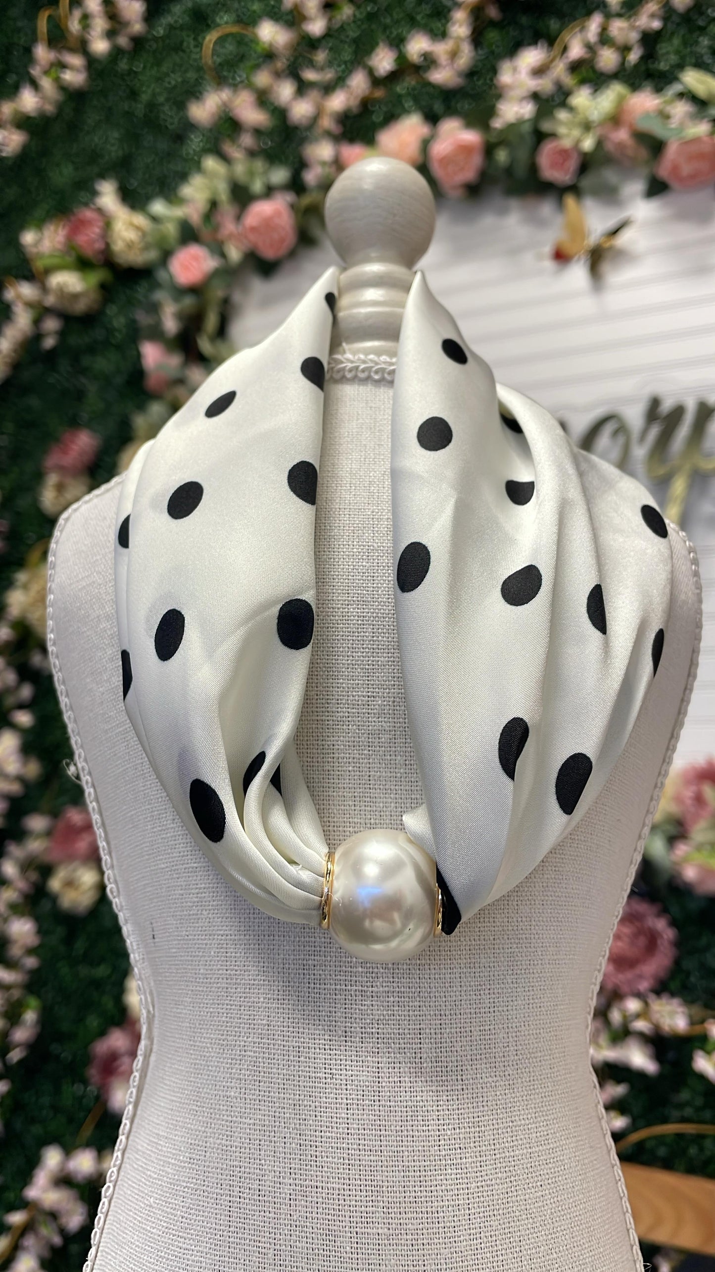 COLLAR BUFANDA PERLA ENERO